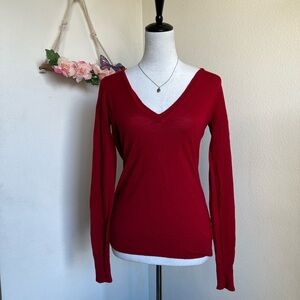 The Limited Red V-Neck Sweater size m